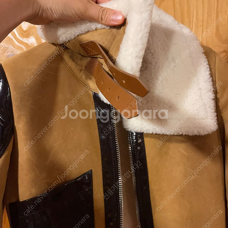 [00] 몽클레어 무스탕 판매 합니다.............--4