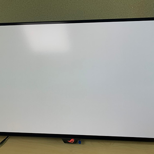 ASUS PG27AQDM OLED 240hz모니터 판매합니다.