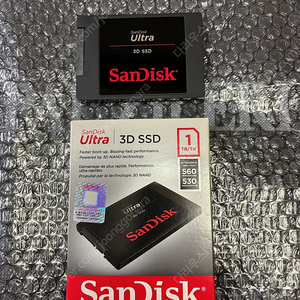 샌디스크 SanDisk Ultra 3D 1TB SSD 2.5" 팝니다.