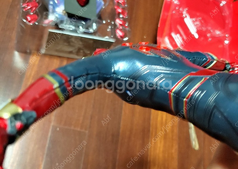 [핫토이] 아이언 스파이더맨 판매합니다.--2