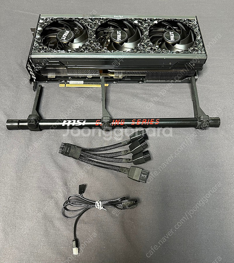 이엠텍 지포스 RTX 4090 GAMEROCK OC D...--1