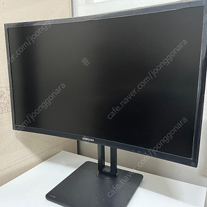 삼성 게이밍모니터 C24fg73 fhd 144hz 팝니다