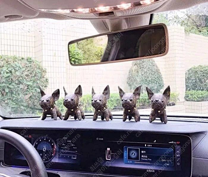 불독 대시보드 장식품 팝니다.--0