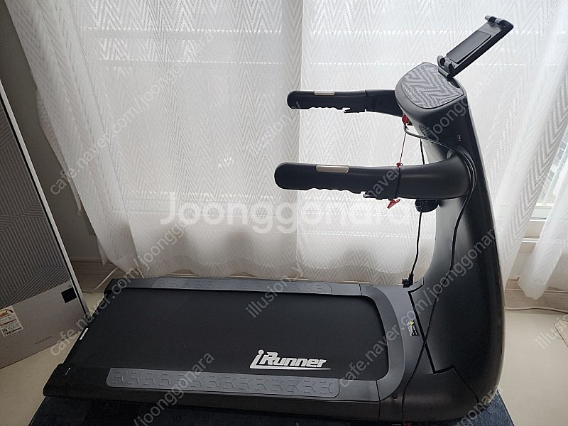 아이러너 런닝머신 5회미만사용 신품급 블랙--1