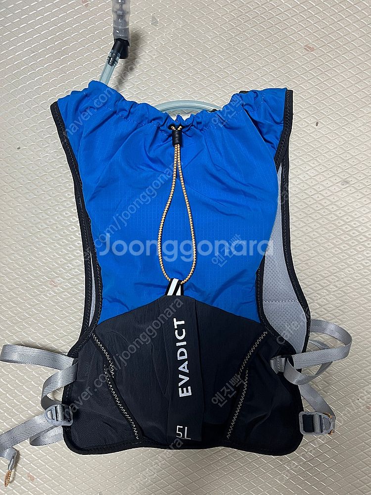데카트론 에바딕트 트레일러닝가방 러닝조끼 5L--1