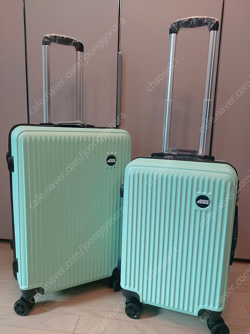 구매후 보관만해놓은 여행용 캐리어 여행용가방
