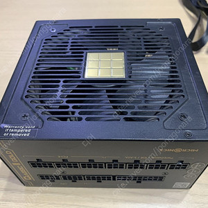 마이크로닉스 Classic II 1050W 80PLUS GOLD 풀모듈러 파워 팝니다