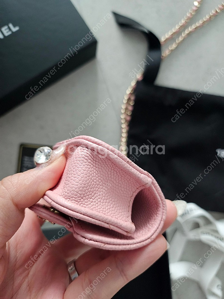 샤넬 에어팟 케이스 정품 캐비어 핑크--2