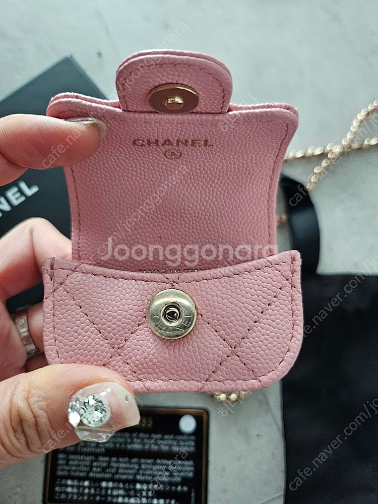 샤넬 에어팟 케이스 정품 캐비어 핑크--5