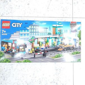 레고 60335 기차역 미개봉 팝니다