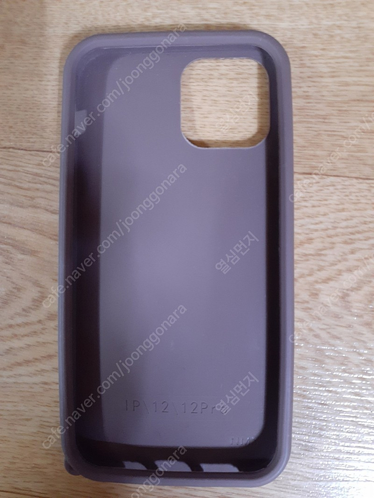 아이폰 케이스 12프로 새거입니다 나머지 조금사용예쁜니다 귀여워요 전체세트5000원 직거래 가능해요 이미지