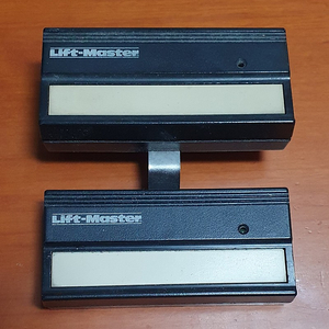 차고문 리모컨. 리프트 마스터(Lift master 81LM) 캐나다 정품 2개