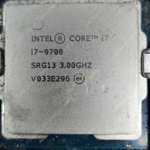 i7-9700