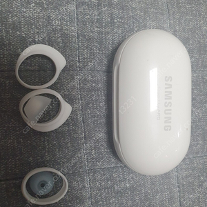버즈 플러스 sm-r175 화이트 본체