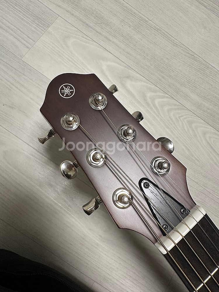 야마하 사일런트 기타 SLG200s 팝니다.--1