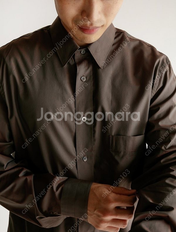 르메르 Lemaire 셔츠 커피 판매합니다.--0