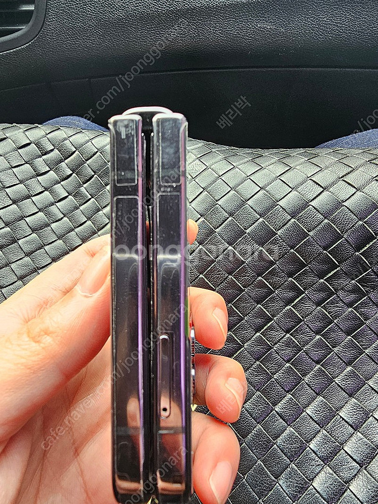 갤럭시 Z플립4 512GB 그라파이트 S급 공기계 팝니...--1