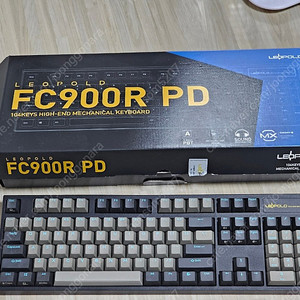 레오폴드 FC900R PD 그라파이트 청축