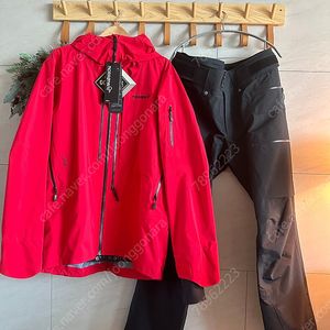 노로나 로포텐 고어텍스 프로 자켓 / Norrona Lofoten gore-tex pro jacket