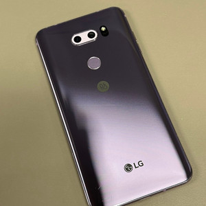 LG V30 퍼플색상 64기가 미파손 무잔상 가성비폰 6만에 판매합니다