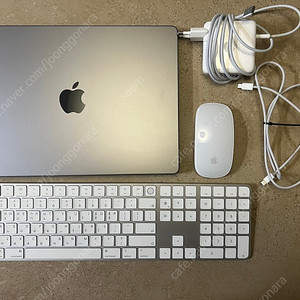 풀박 최상급 애플 맥북프로 m1 14 16/512 + 매직키보드 + 매직마우스 + 파우치