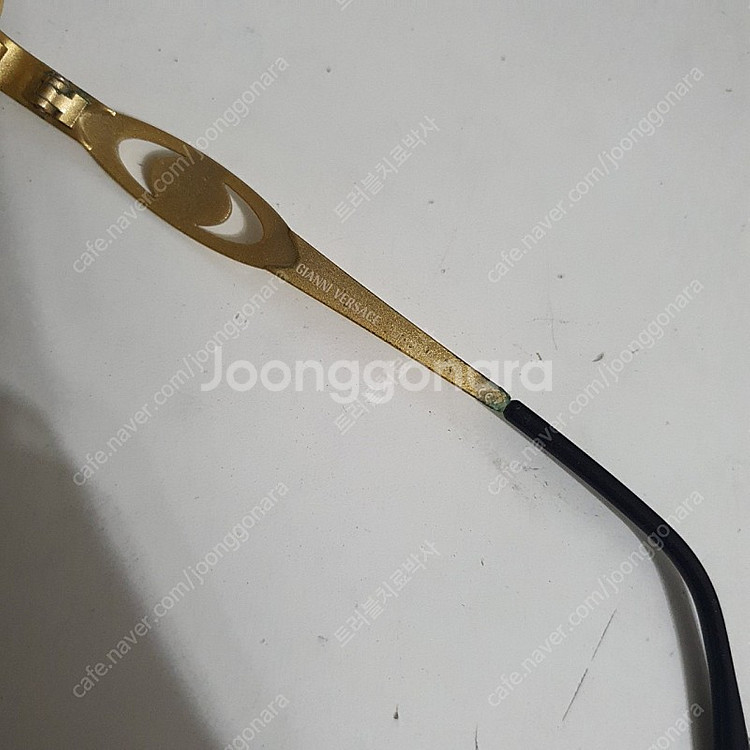 정품 지아니 베르사체 빈티지 선글라스 MOD.S80--8