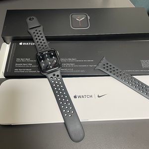 애플워치6 44mm 나이키 에디션 / 애플워치 6