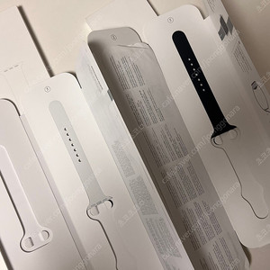 [새제품] 애플워치 스포츠밴드 정품 스트랩 긴줄 화이트 블랙