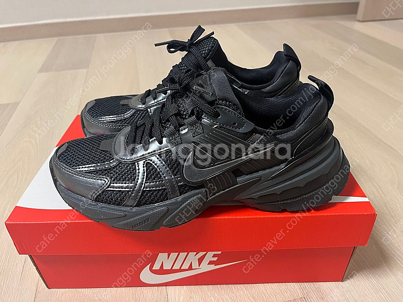 나이키 v2k 운동화--2