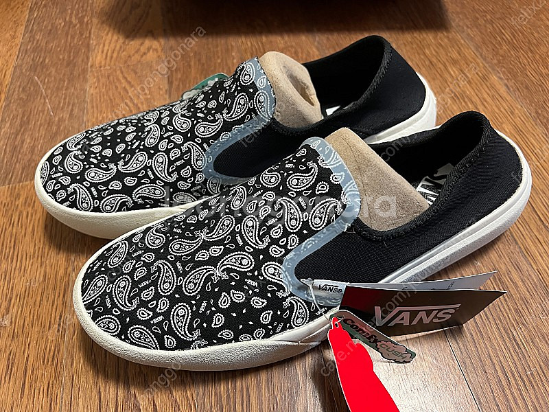 반스 컴피쿠시 원 슬립온 스니커 / vans--0