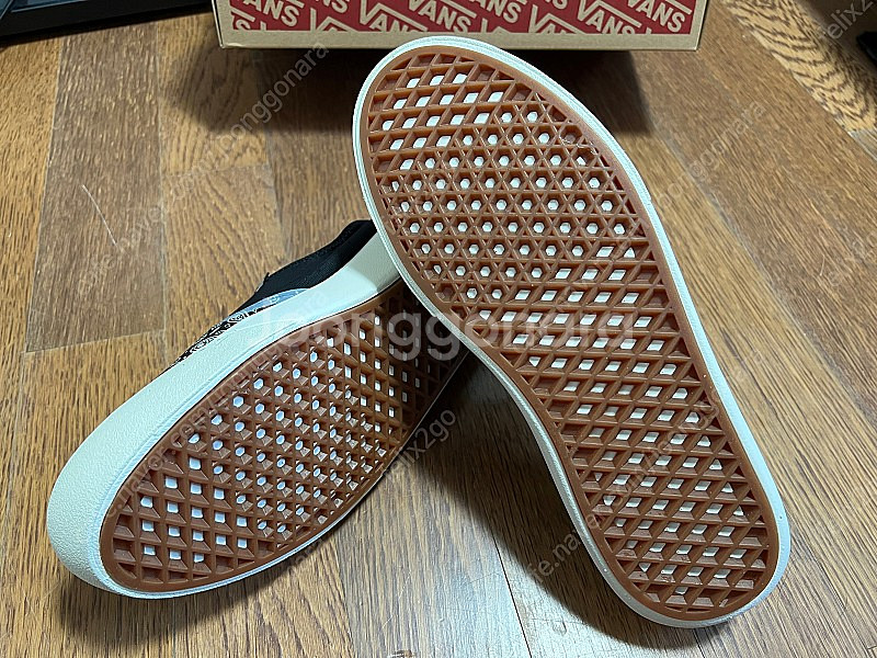 반스 컴피쿠시 원 슬립온 스니커 / vans--3