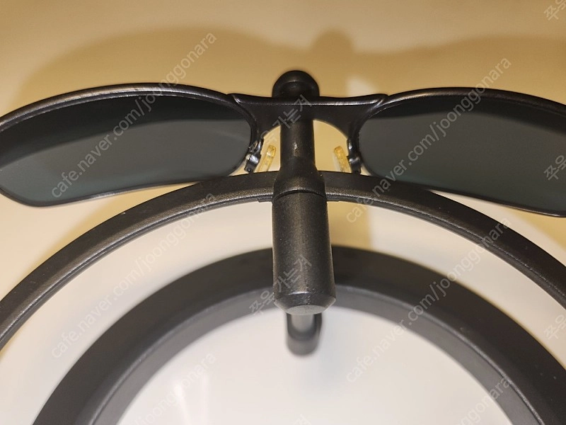 오클리 Oakley Square Wire 2.0 Dark Fire Iridium / 메탈 케이스 이미지