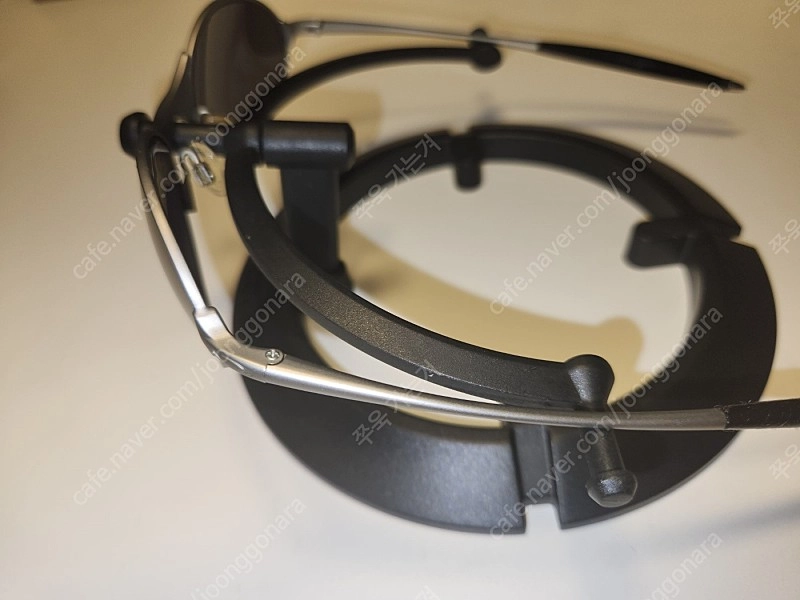 오클리 Oakley E Wire 2.0 Bronze Iridium / 메탈 케이스 이미지