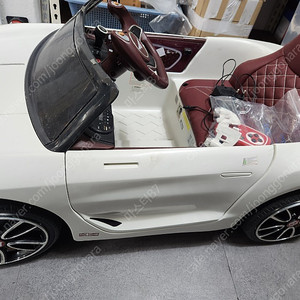 벤틀리 컨셉트카 가죽시트 EXP12 6E 유아전동차 아기자동차