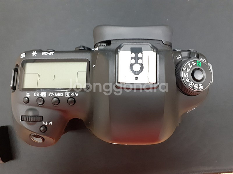 CANON EOS 5D Mark IV + EF 16-3...--0