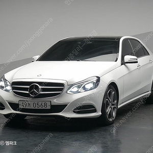 벤츠뉴 E클래스 E250 블루텍 4MATIC 아방가르드 (5인승)