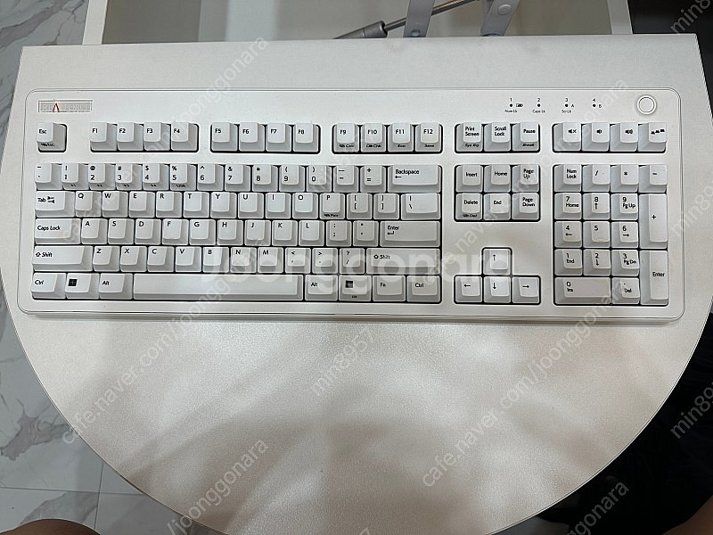 리얼포스 R3 BT 45g white 판매합니다~--0