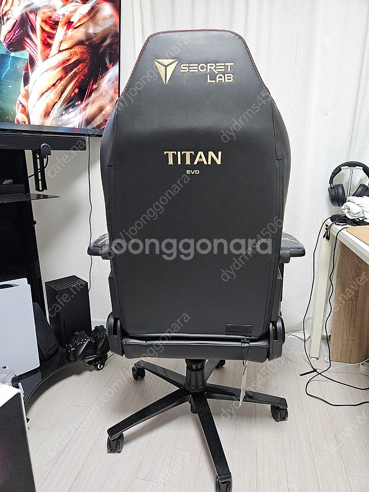 시크릿랩 타이탄 에보2022 스텔스 가죽 R 사이즈 게이밍 의자 + 럼버 필로우 프로 + 테크노젤 암레스트--1