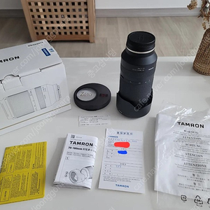 탐론 70180 렌즈 팝니다. Tamron 상태좋음