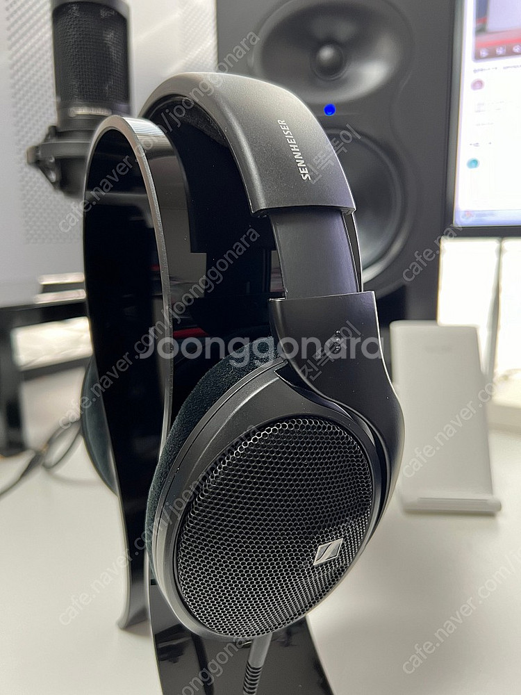 젠하이저 HD560S 팝니다. (헤드폰)--0