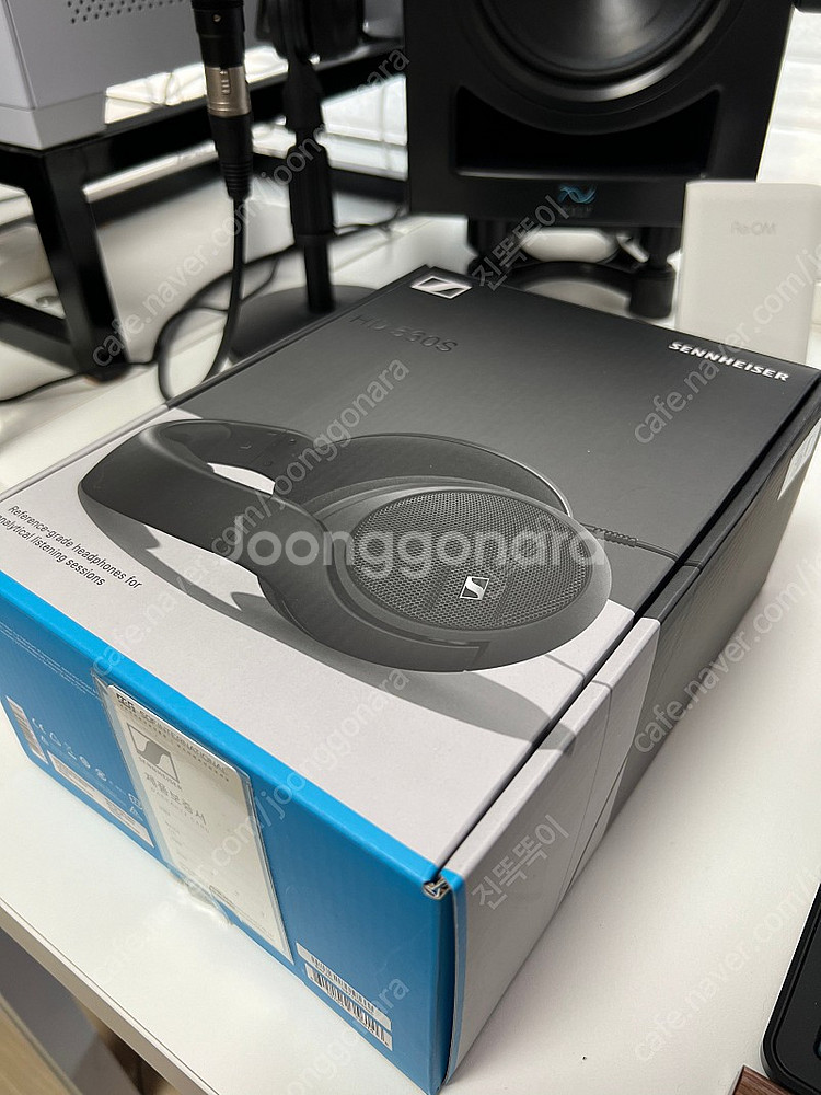 젠하이저 HD560S 팝니다. (헤드폰)--2