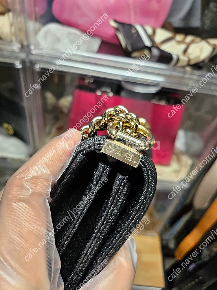샤넬 보이 사첼백 팝니다--3