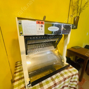 제빵기계_식빵 자르는 기계