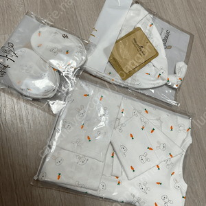 해피오가닉 배냇저고리 외 3종 신생아 선물세트 미개봉 새상품