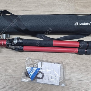 레오포토 Mr.Y LY-224C 카본삼각대 + LH-25R 볼헤드