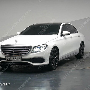 벤츠E클래스 W213 E220d 익스클루시브 (5인승)중고차 할부 리스 카드 저신용자 외국인 군인 20살누구나 전액할부 승인