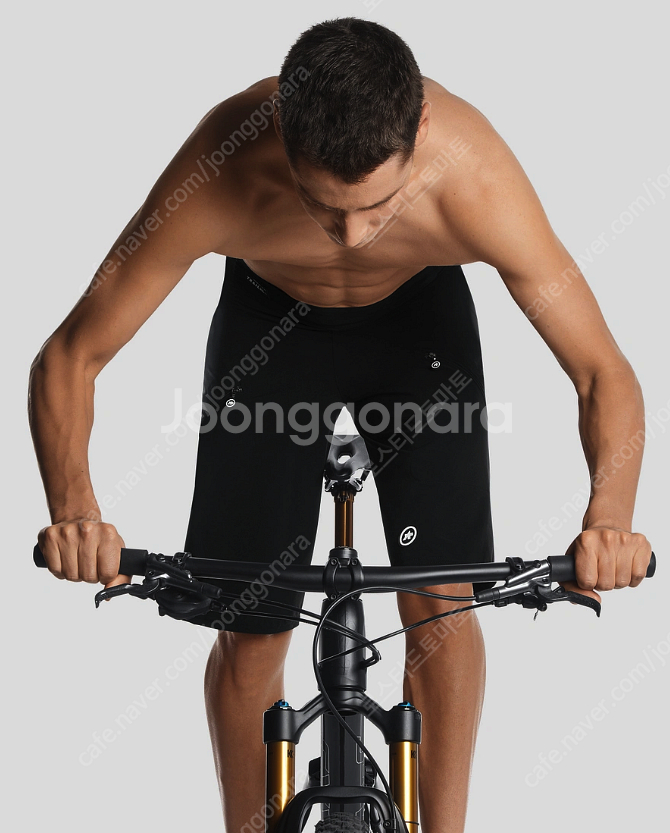 아소스 T3 트레일 MTB 카고 반바지 L 사이즈 판매합니다--2