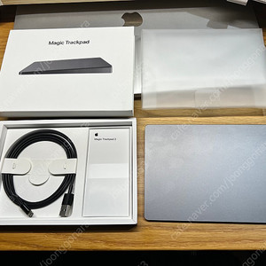 apple magic trackpad 애플 매직 트랙패드2 스페이스그레이 판매합니다.