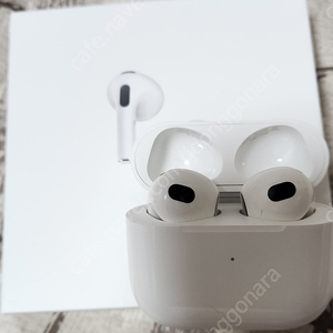 AirPods(3세대) MagSafe 충전 케이스 모델 에어팟 팔아요