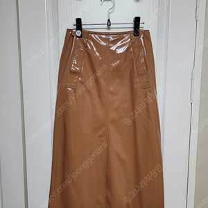 몽또또 Patent Leather Skirt 치마